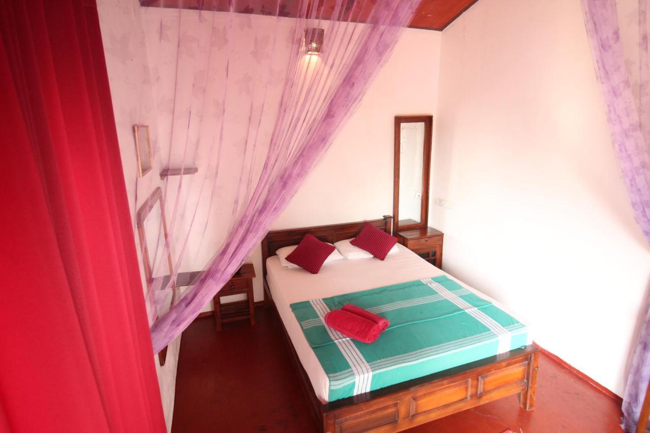 Hotel Feel The Waves Arugam Bay Esterno foto