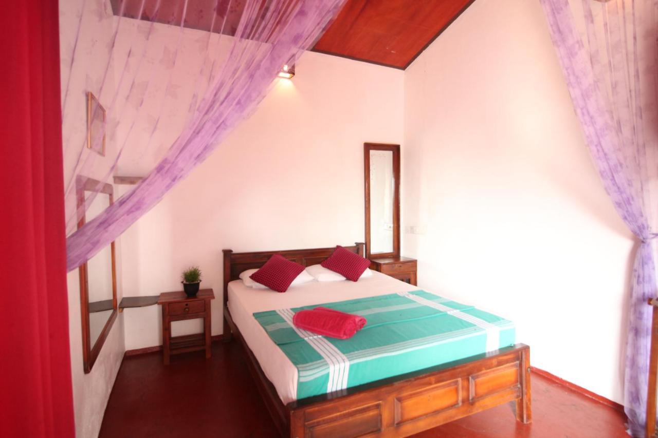Hotel Feel The Waves Arugam Bay Esterno foto