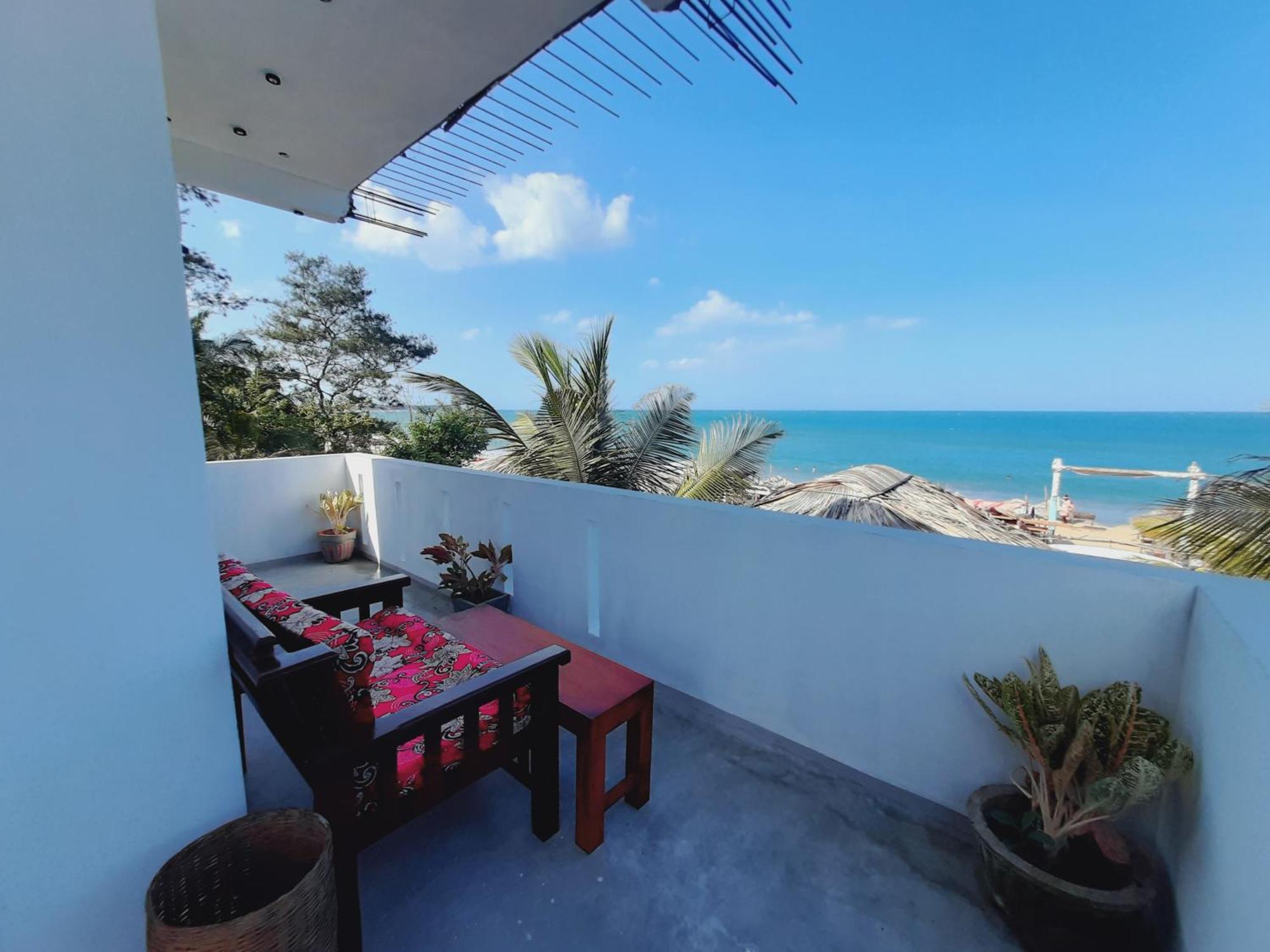 Hotel Feel The Waves Arugam Bay Esterno foto