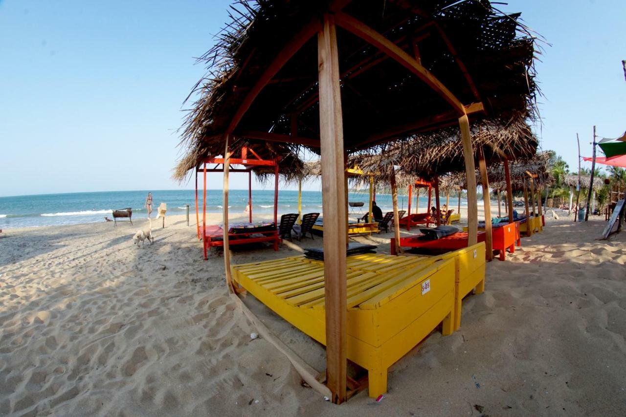 Hotel Feel The Waves Arugam Bay Esterno foto
